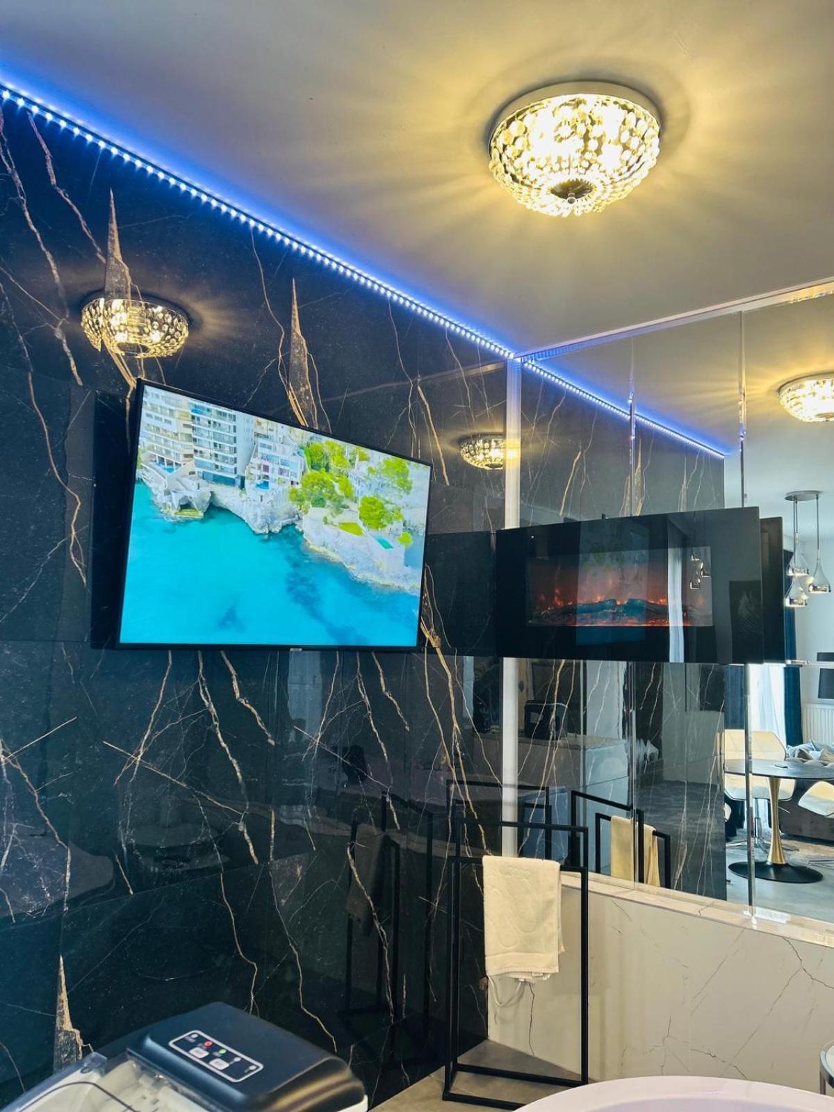 Jacuzzi Glass-House Central Station Cracovia Exterior foto
